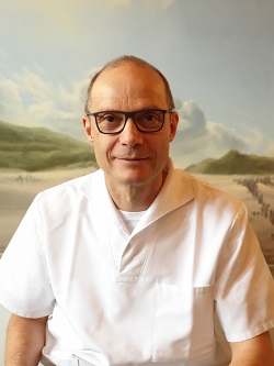 Porträt von Zahnarzt Dr. med. dent. Michael Friton, Zahnarztpraxis Heiningen